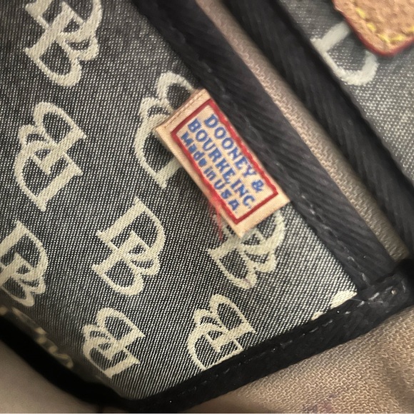 Dooney & Bourke Signature Crossbody Satchel Tulip Tote - Picture 3 of 16